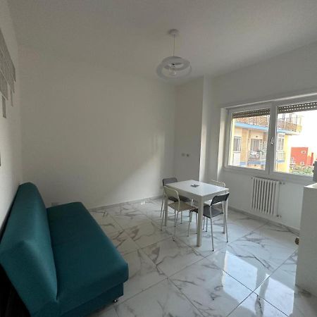 Al Porto Di Roma B&B 리도디오스티아 외부 사진
